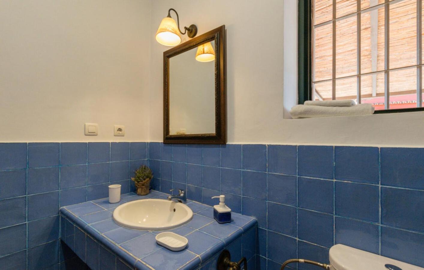Cortijo Mazuecos By Sharingco Villa Lora del Rio Exterior photo